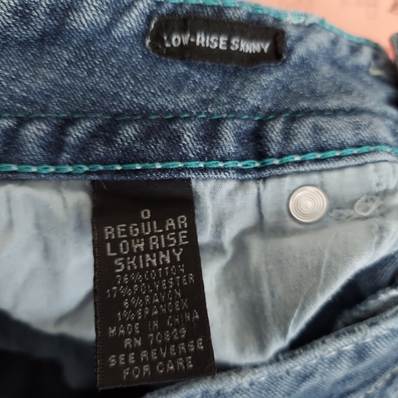 Rue 21 low rise skinny jeans Size  0 reg - Picture 11 of 11